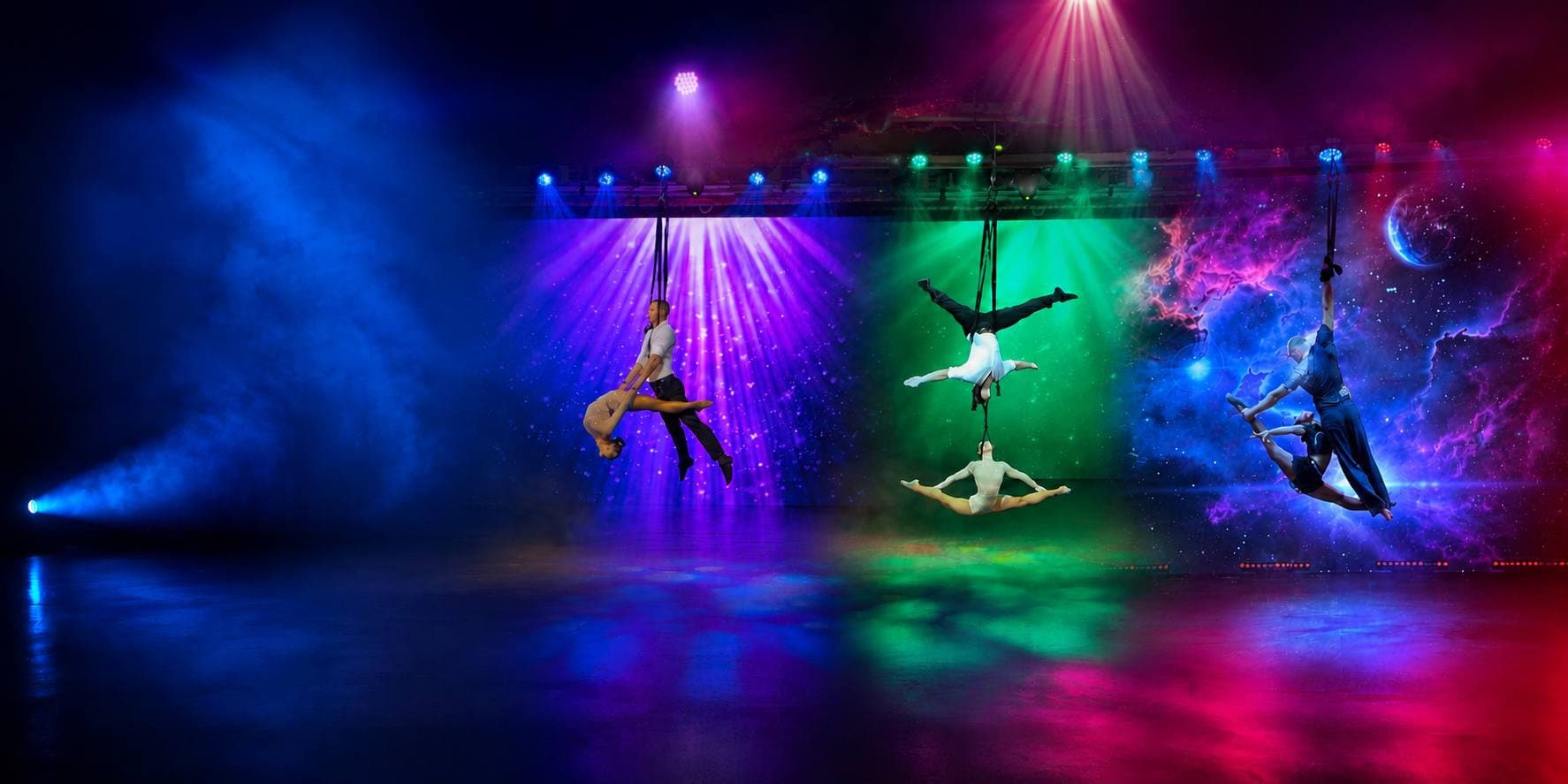 Aerial Straps Duo performance